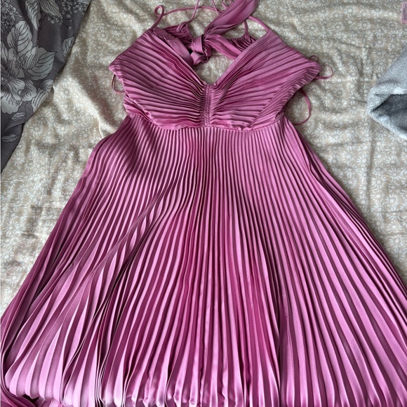 ALC gemini dress in pink - Picture 7 of 7